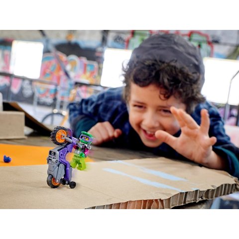 Конструктор LEGO City Каскадерський мотоцикл для ставання дибки (60296) Прев'ю 9